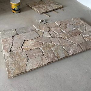 Alternative view of 不规则外墙贴片石蓝石英文化石米白色乱形石材